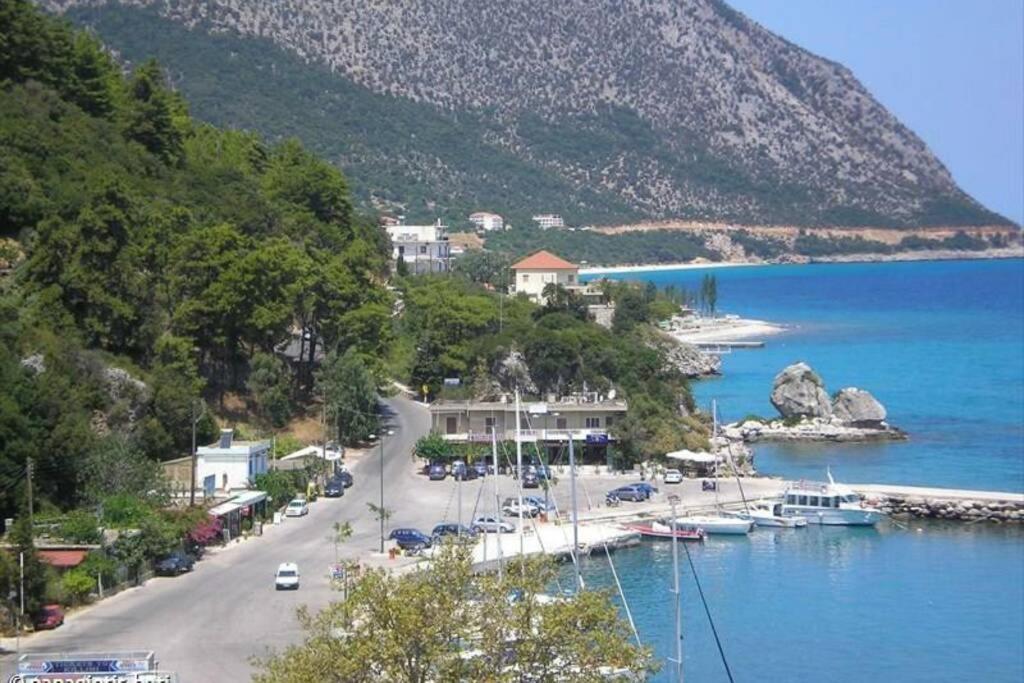 Melina Apartment Poros  Exterior photo
